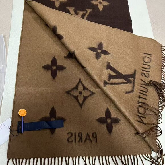 Louis Vuitton Dark Brown Monogram Scarf - Picture 4 of 6